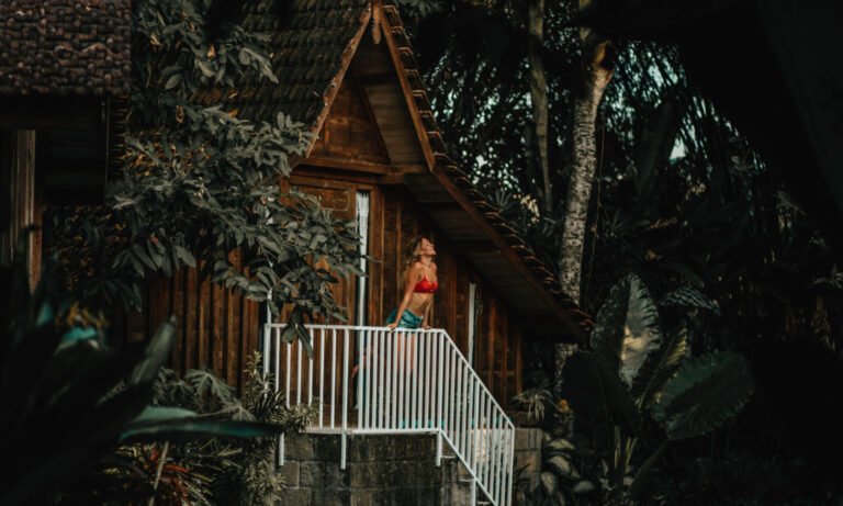 Best Wellness Retreats in India with Travel Psychologist