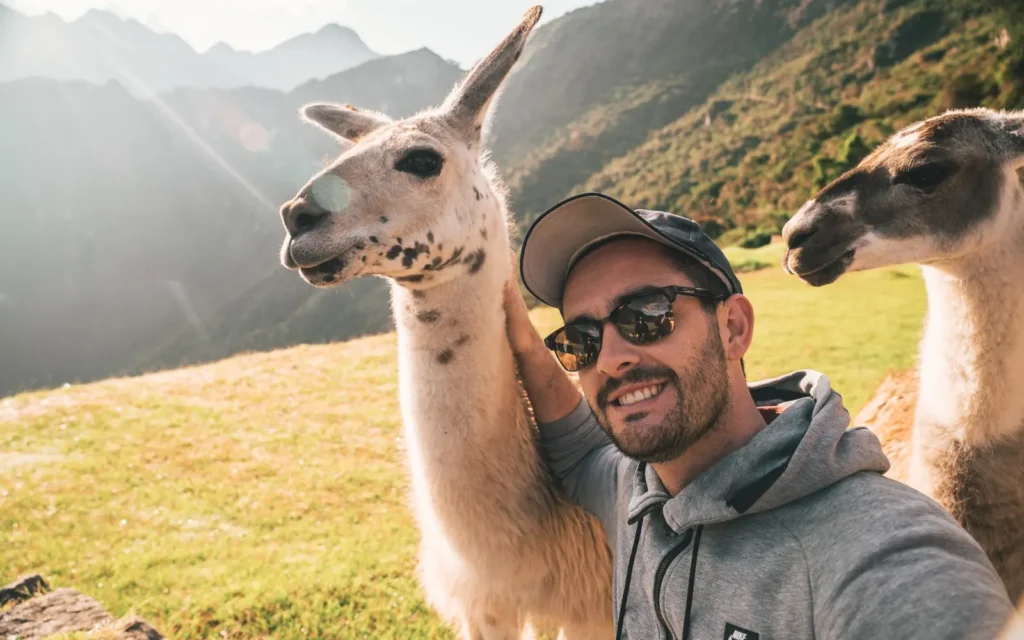 travel founders applied psychologist 3