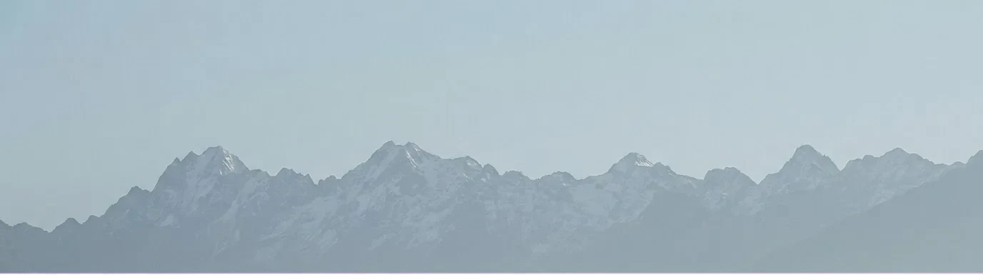 ladakh peaks far